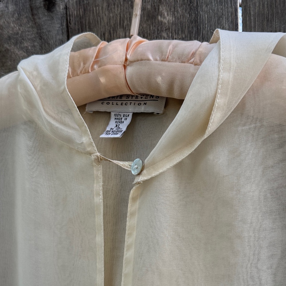 Valerie Stevens Cream Silk Blouse - Picture 5 of 9